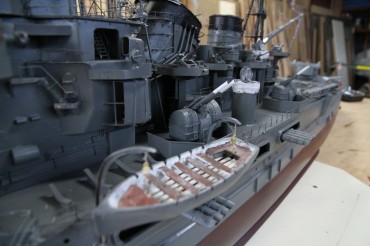 製作３年　堂々完成　旧海軍艦艇「摩耶」