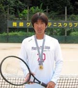 関西オープンで優勝 舞鶴グリーンテニスクラブコーチの大滝さん 男子ダブルスで 奈良の選手と組み、全日本ベテラン選手権出場へ【舞鶴】