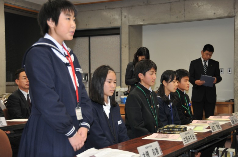 友好深めてきます 中学生14人訪問団、韓国浦項市へ【舞鶴】