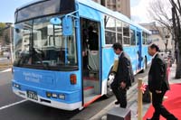 充実した学校生活へバス発車 ＮＰＯ法人せんげん　東高生徒の通学を支援 1月7日から70人が利用【舞鶴】