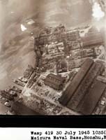 1945.7.30、終戦間近の海軍工廠が丸裸 米軍機が上空から連続撮影、福林さんが米国立公文書館で入手 【舞鶴】