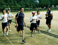 今崎選手(城北中出身、洛南高2年)日本人初の入賞 世界ユース陸上男子1500メートルで8位に【舞鶴】